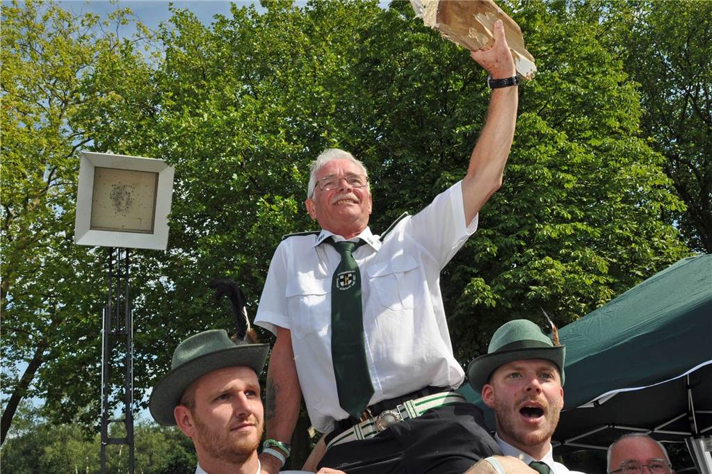Dorsten will beste Wohnlage in Innenstadtnähe nicht bebauen Im Lippetal feiern die Altstadtschützen alle zwei Jahre ihren neuen König - oder manchmal auch einen neuen Kaiser, wie 2015 Leslie Watkins.