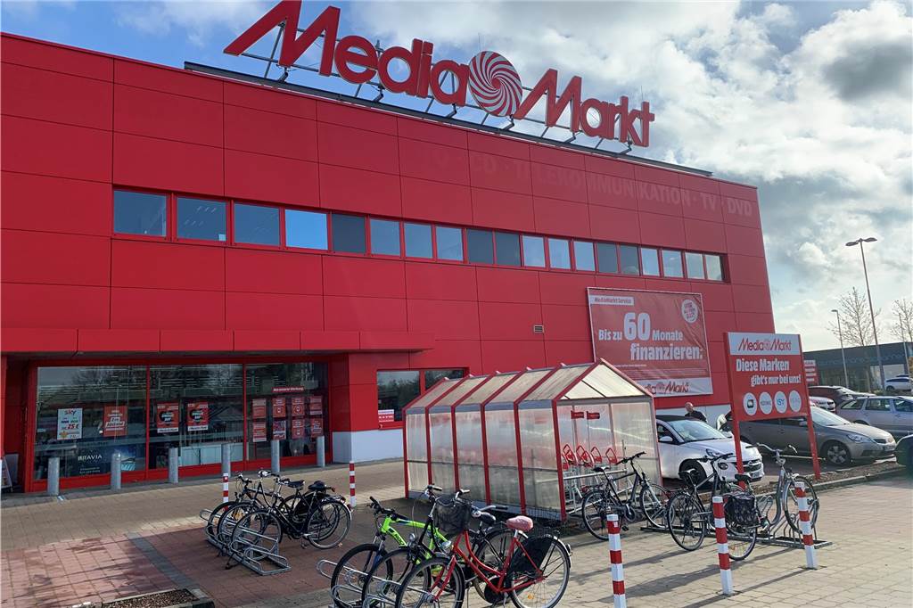 Black Friday in Dorsten: Schnäppchenjagd in geordneten Bahnen Im MediaMarkt wird auf Einlasskontrollen, elektronische Zähltafel und Hygiene gesetzt: Der Black Friday kann kommen.