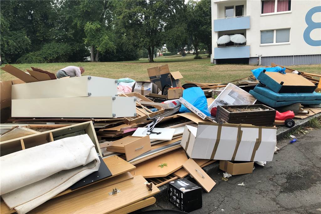 Beschwerde vor Sperrmüll-Tag: „Wusste nicht, dass Wambel zu Brackel gehört“ Im Meylantviertel in Wickede waren bereits am Freitagmittag (26.8.) die ersten Müllberge zu sehen