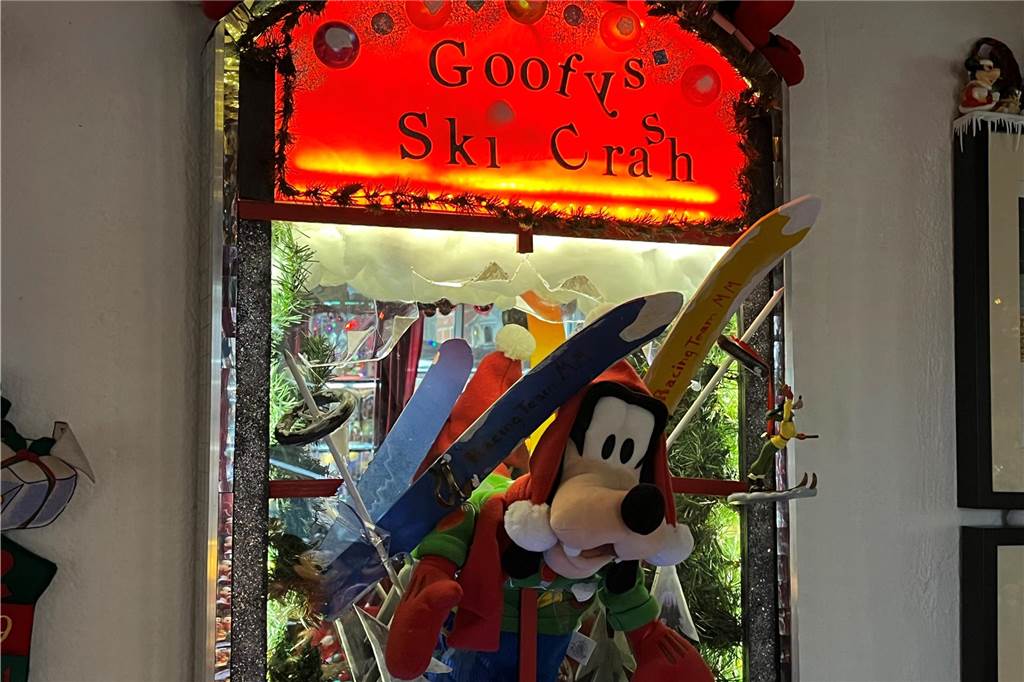 Im Mickey-Mouse-Zimmer verstecken sich unzählige Details.