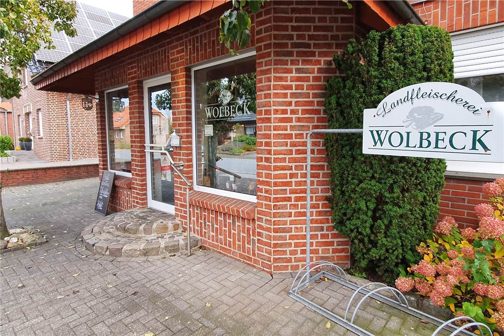 Im November 1966 eröffneten Herbert und Gisela Wolbeck die Metzgerei in der Schöppinger Straße im Ortsteil Nienborg. Heute führt Sohn und Fleischermeister Herbert Wolbeck den Familienbetrieb.