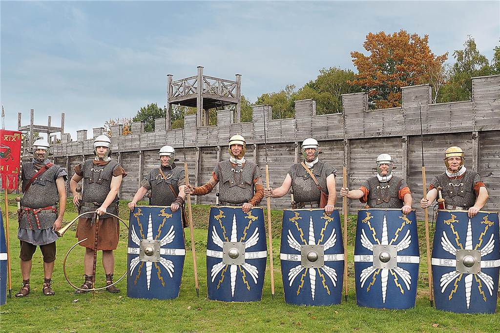 Im Oktoibver 2018 nstartete dew+ás LWL-Römermuseum Haltern einen Aufruf zur Gründiung einer museumseigenen "Römetruppe". Hierezu haben sich Interessierte zusammengefunden, um das römische Leben, zivil und militärisch, darzustellen und realitätsnahe Eindrücke zu vermitteln.