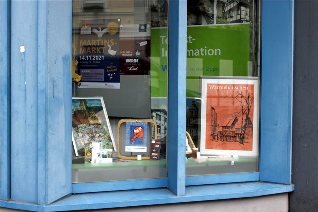 Werne durch die Augen des ehemaligen Stadt-Grafikers - Doppel-Schau Im Schaufenster der Touristinformation werden, wie auch in vielen weiteren Geschäften, Werke von Karl Losch ausgestellt.