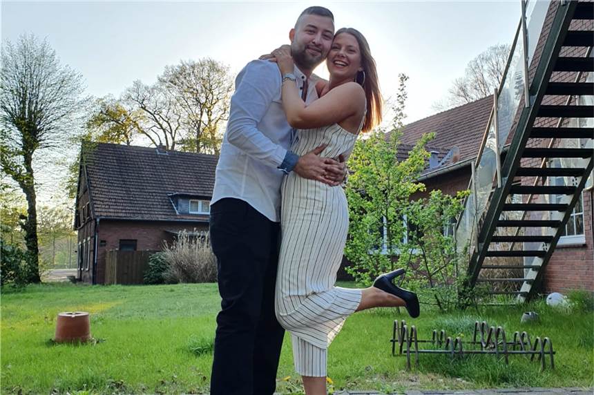 Julia und Ozan haben die Abstimmung „Traumhochzeit 2020“ gewonnen Im September wollen Julia und Ozan heiraten.