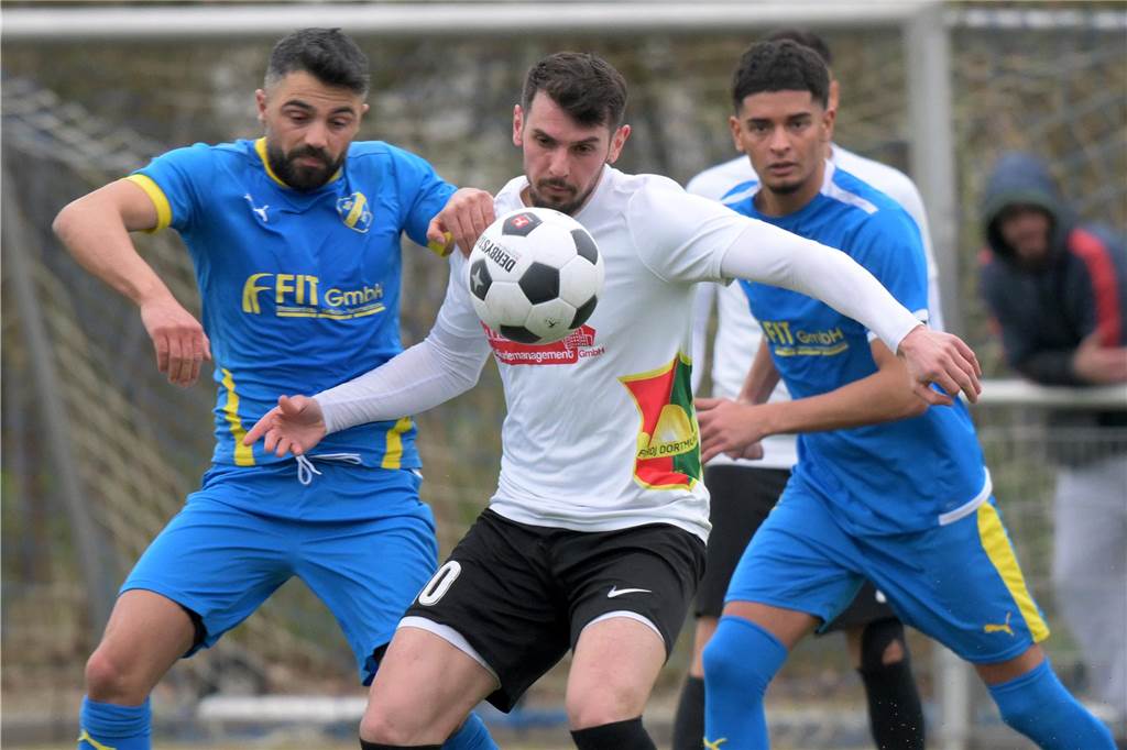 Im Spitzenspiel zwischen der SG Gahmen und dem FC Roj ging es mächtig zur Sache.