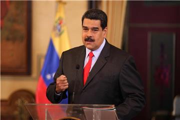 Im Staatsfernsehen hat Venezuelas Präsident Nicolas Maduro die Kryptowährung gelobt. Foto: ---/Presidencia Miraflores/Archivbild