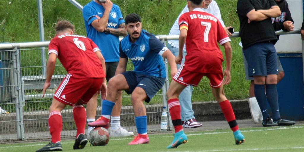 Erster Spieltag: Alle Castrop-Rauxeler Bezirksligisten treffen auf Bochumer Im Stadtmeisterschafts-Halbfinale standen sich der FC Frohlinde (mit Alihan Kurgan am Ball) und die SG Castrop gegenüber. Beide Teams bekommen es zum Bezirksliga-Auftakt mit Bochumer Mannschaften zu tun.