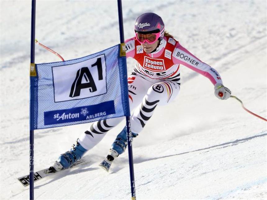 Alleskönnerin Maze steigt in Alpin-Elite auf Im Super-G zeigte Maria Höfl-Riesch eine gute Leistung. Foto: Robert Jäger