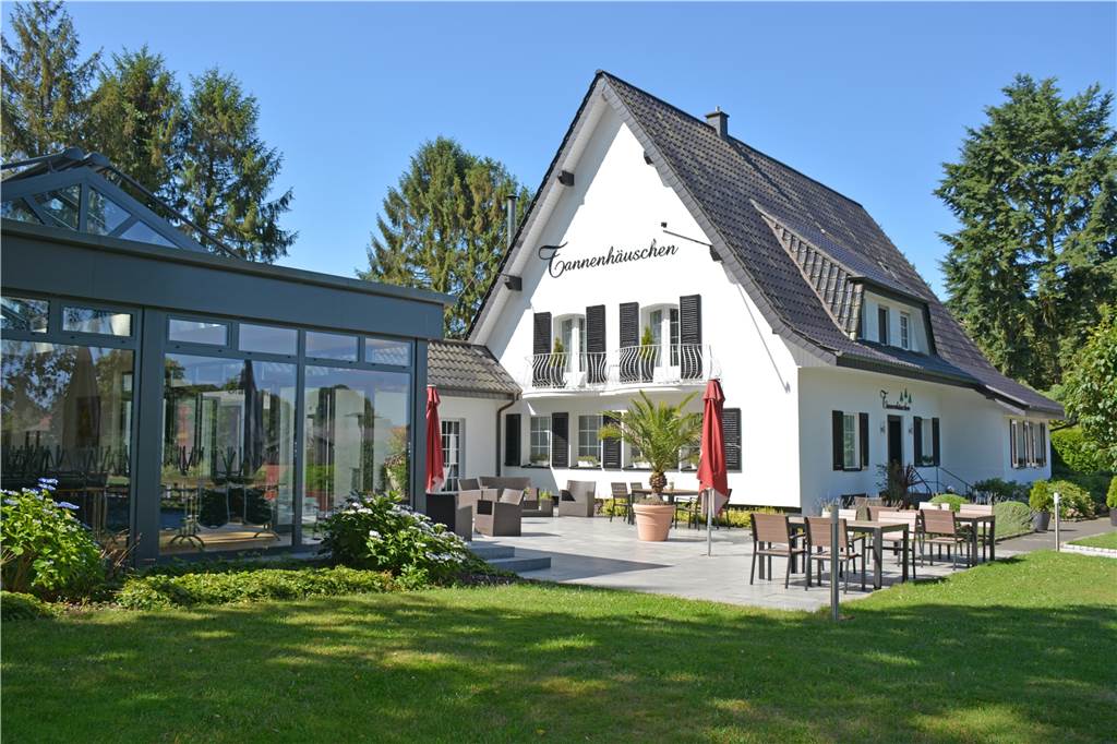 Ladenschließungen in Lavesum - ein Ortsteil vor dem Niedergang? Im Tannenhäuschen ruht der Restaurantbetrieb, nur Events können gefeiert werden.