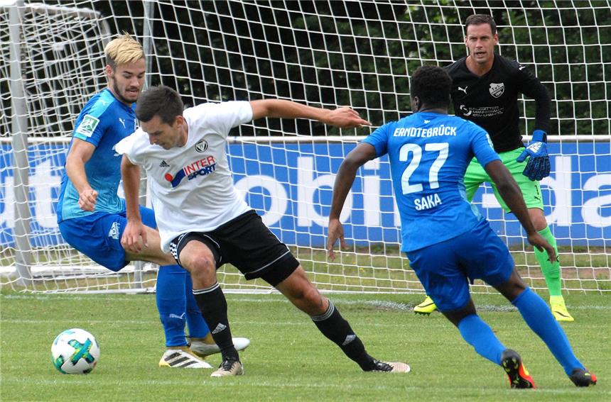 TuS Haltern will den Absteiger ärgern Im Testspiel gegen Erndtebrück durfte Jannis Scheuch (M.) bereits für den TuS Haltern auflaufen. Am Sonntag steht er erstmals im Oberliga-Kader.
