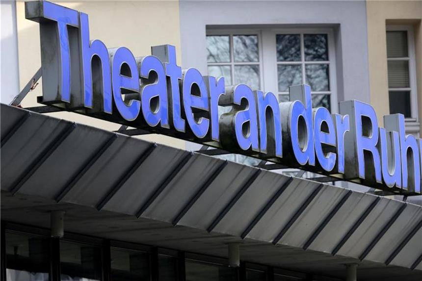 Bühnenauszeichnung: Vergabe nach öffentlicher Jurysitzung Im Theater an der Ruhr findet heute das Finale der 43. Mülheimer Theatertage mit Entscheidung über den Preisträger des Mülheimer Dramatikerpreises 2018 statt. Foto: Roland Weihrauch