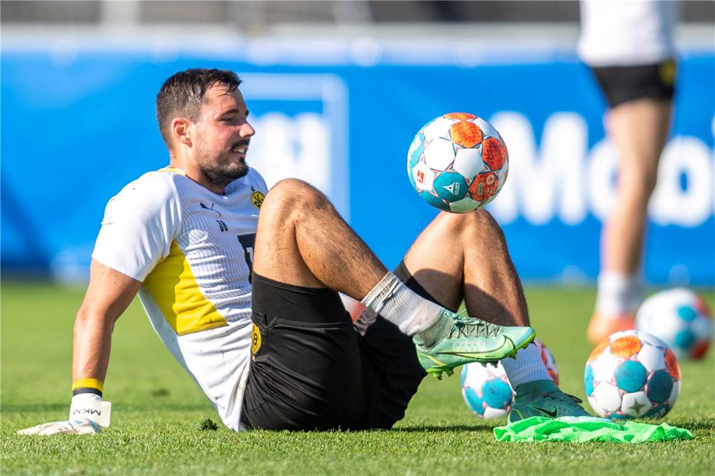 Nur die Nummer drei: BVB erwartet professionelles Verhalten von Bürki Im Trainingslager Ende Juli bestand noch Hoffnung, dass Roman Bürki noch vor Ende der Transferperiode einen neuen Verein findet.