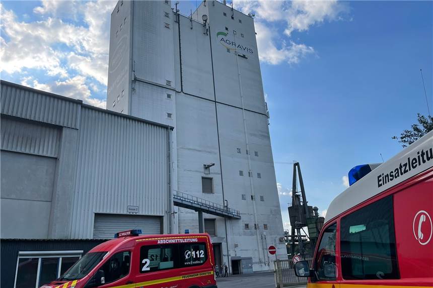 Feuerwehr rückte zur Firma Agravis ins Gewerbegebiet Dorsten-Ost aus Im Turm der Agravis hat es gebrannt.