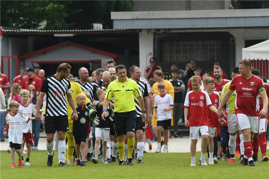 Im vereinsinternen Kreisliga-C-Duell setzte sich der TuS Henrichenburg III (2.) gegen Henrichenburg II nach Toren von Raphael Kobylanski, Dino Viotto und Patrick Scheurer mit 3:0 (2:0) durch.
