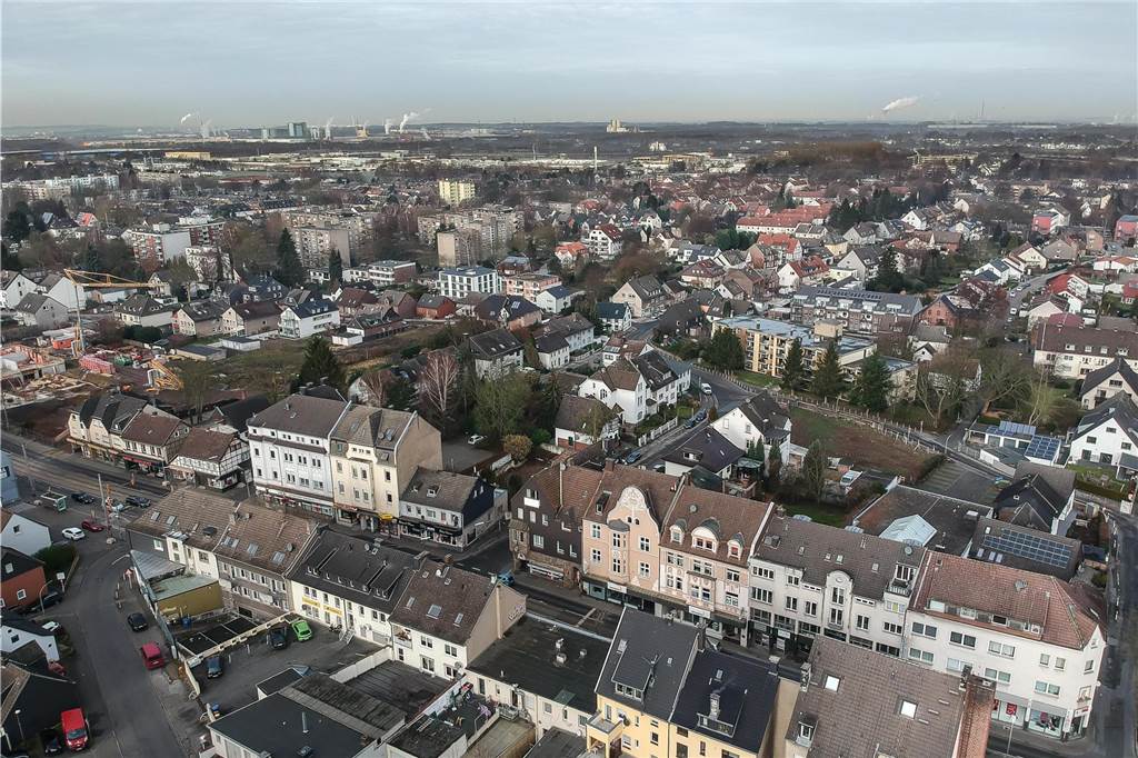 Immobilienpreise gefallen: Makler sehen gute Zeit für Käufer gekommen Im Vergleich zum Vorjahr sind die Immobilienpreise in Dortmund gesunken. Ob der Trend anhält, ist allerdings fraglich. Makler beobachten einen Nachfrageanstieg. Das Abwarten bei vielen Kaufinteressierten gehe langsam zu Ende.