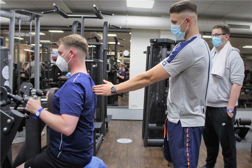 Vergleichstest unter Fitnessstudios: Nur ein Anbieter bekommt ein „sehr gut“ Im Vergleichstest erhielt das Injoy als einzige Fitnesskette die Note „sehr gut", u.a. wegen des „ausgesprochen guten Probetrainings“.