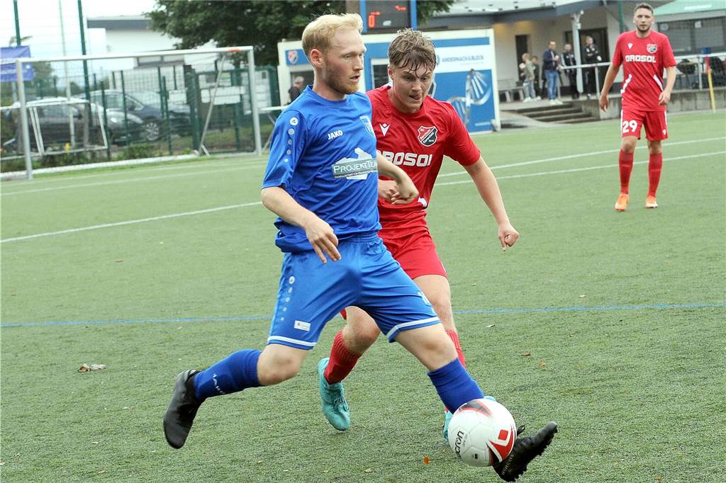 Im zweiten Halbfinale der 40. Schwerter Fußball-Stadtmeisterschaft hat der VfL Schwerte den SC Berchum/Garenfeld mit 2:0 geschlagen.