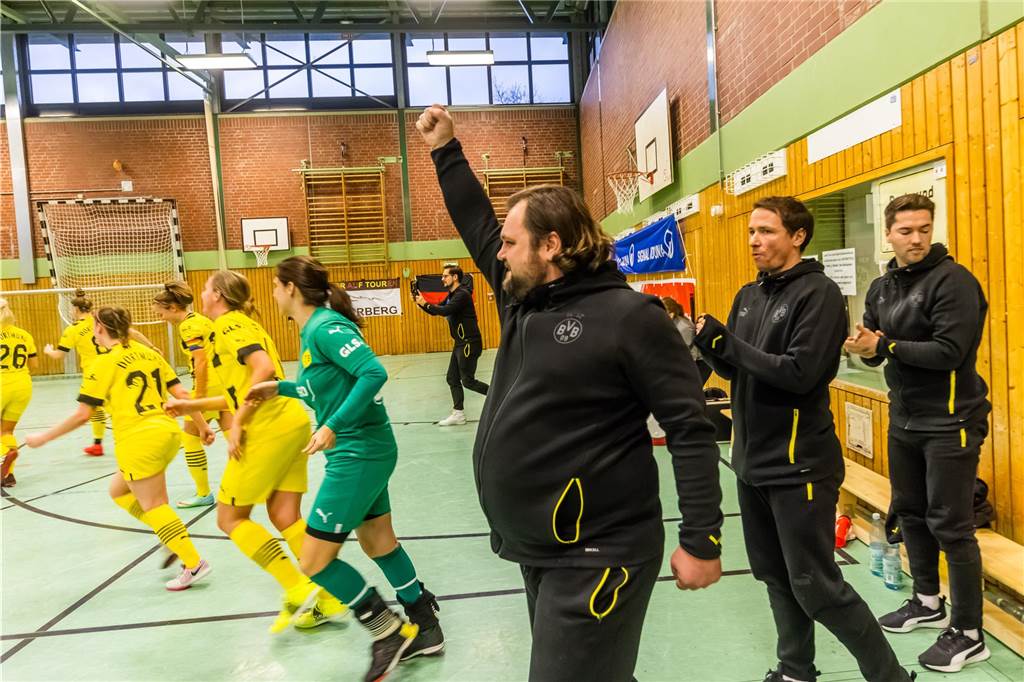 Impression vom Finaltag beim Dortmunder Hallenmasters der Frauen. Borussia Dortmund setzte sich im Finale gegen den TV Brechten durch und feierte den Sieg.