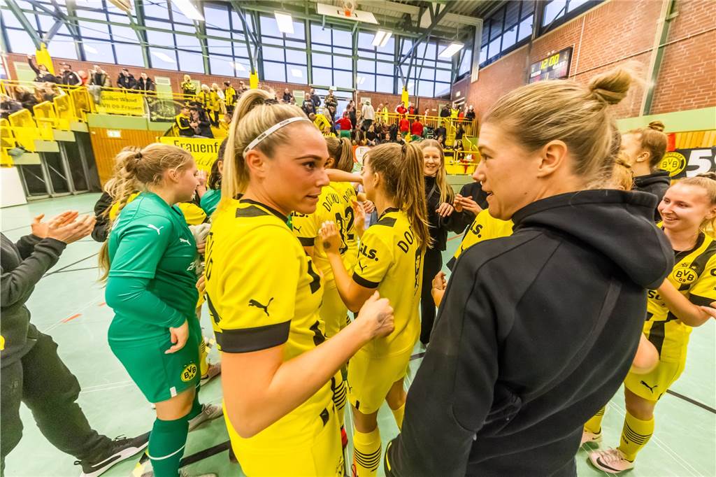 Impression vom Finaltag beim Dortmunder Hallenmasters der Frauen. Borussia Dortmund setzte sich im Finale gegen den TV Brechten durch und feierte den Sieg.