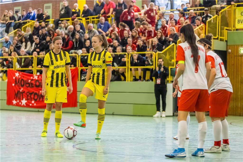 Impression vom Finaltag beim Dortmunder Hallenmasters der Frauen. Borussia Dortmund setzte sich im Finale gegen den TV Brechten durch und feierte den Sieg.