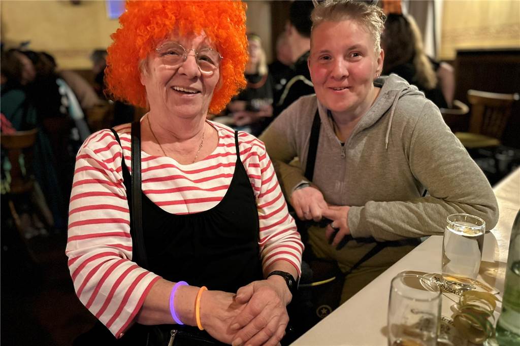 Impressionen der Auftaktveranstaltung beim EAV Karneval in der Gaststätte von Arno Brömmel in Erle.