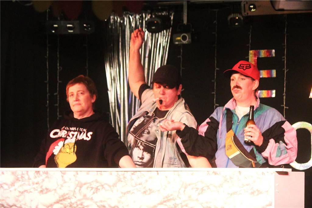 Impressionen der Auftaktveranstaltung beim EAV Karneval in der Gaststätte von Arno Brömmel in Erle.