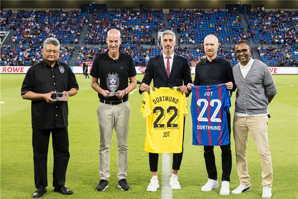 Impressionen des BVB-Testspiels gegen die Johor Southern Tigers.