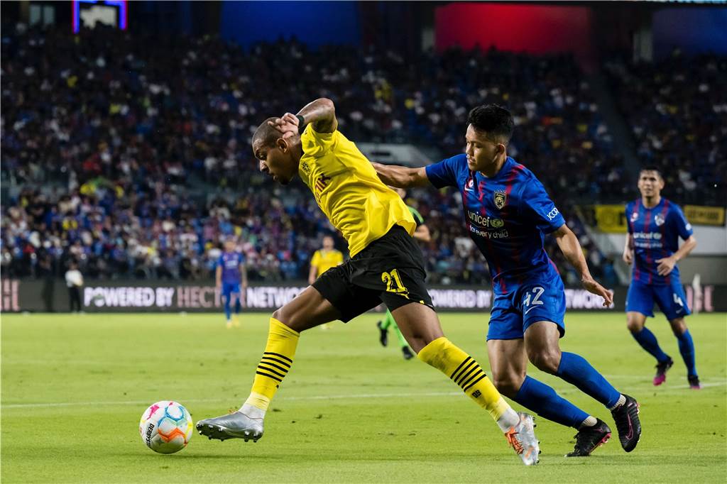 Impressionen des BVB-Testspiels gegen die Johor Southern Tigers.