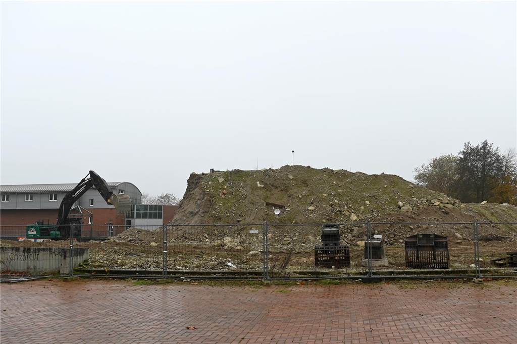 Impressionen vom Abriss der Ladenzeile Wulfener Markt in Dorsten