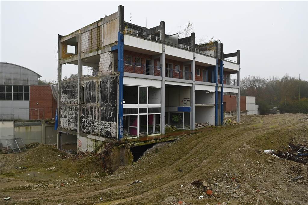 Impressionen vom Abriss der Ladenzeile Wulfener Markt in Dorsten