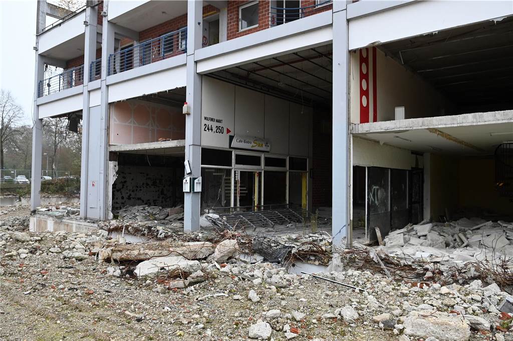 Impressionen vom Abriss der Ladenzeile Wulfener Markt in Dorsten