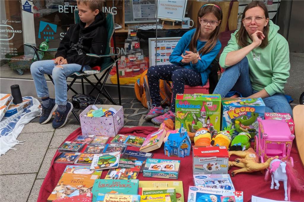 Impressionen vom Altstadtfest: Die Innenstadt von Dorsten und die Angebote beim verkaufsoffenen Sonntag waren gut besucht.