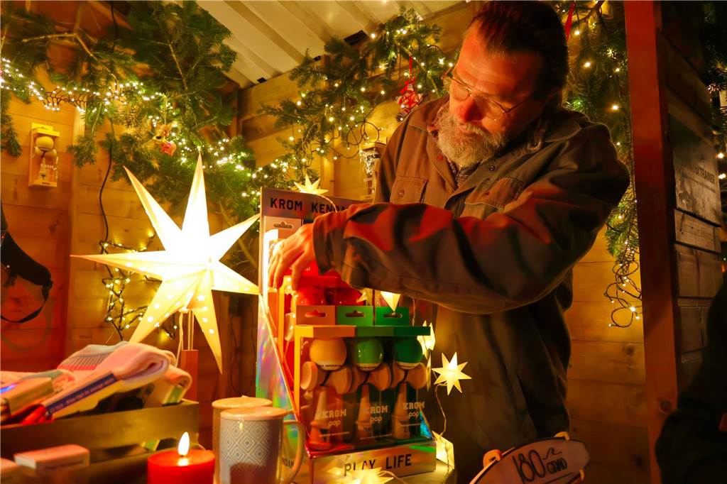 Impressionen vom Auftakt des Adventsmarktes der Oude Marie in Dorsten am Freitagabend (20.12.)