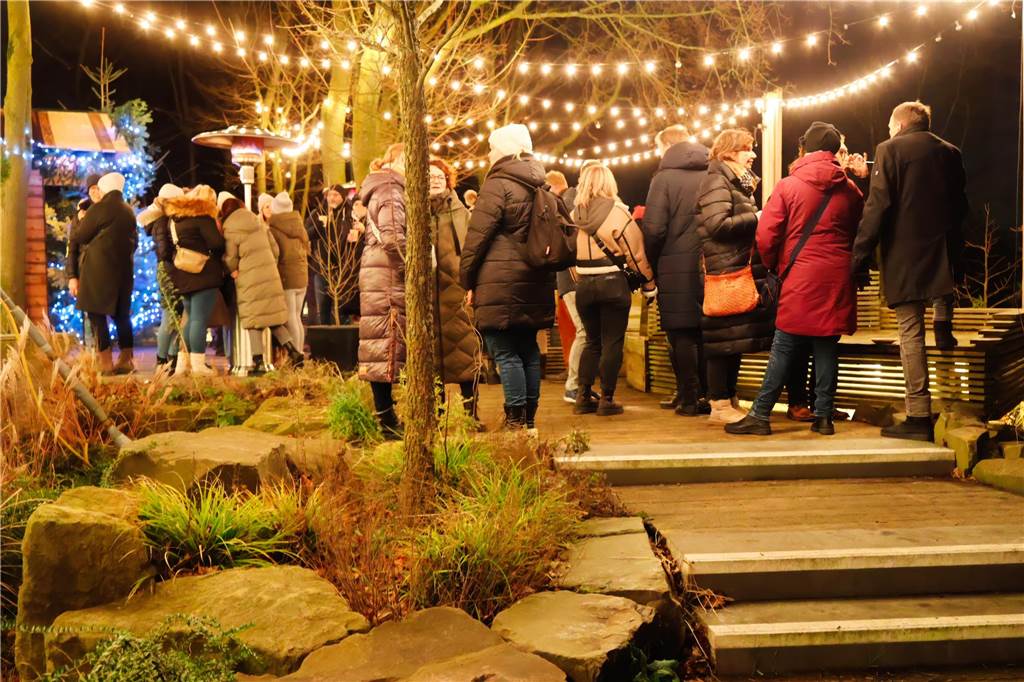 Impressionen vom Auftakt des Adventsmarktes der Oude Marie in Dorsten am Freitagabend (20.12.)
