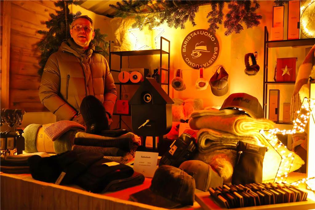 Impressionen vom Auftakt des Adventsmarktes der Oude Marie in Dorsten am Freitagabend (20.12.)