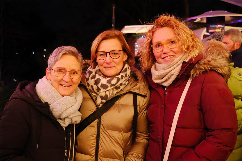 Impressionen vom Auftakt des Adventsmarktes der Oude Marie in Dorsten am Freitagabend (20.12.)