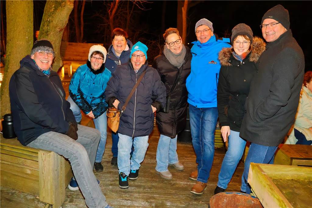 Impressionen vom Auftakt des Adventsmarktes der Oude Marie in Dorsten am Freitagabend (20.12.)