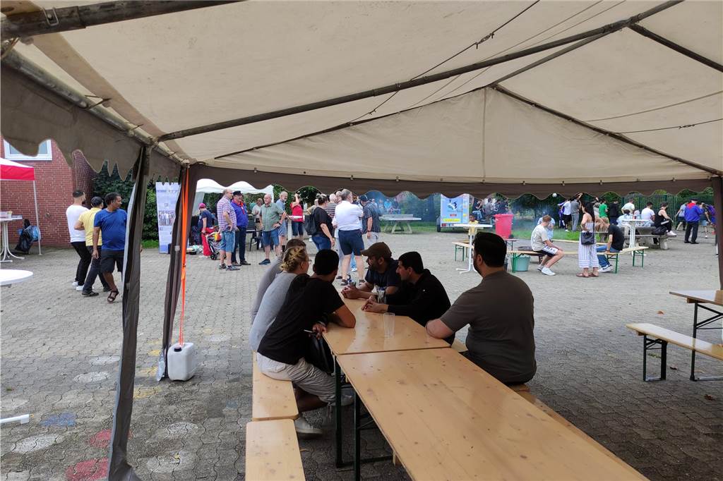 Impressionen vom Begegnungsfest mit Flüchtlingen am Samstag (19. August) auf dem Gelände des Förderzentrums Nord.