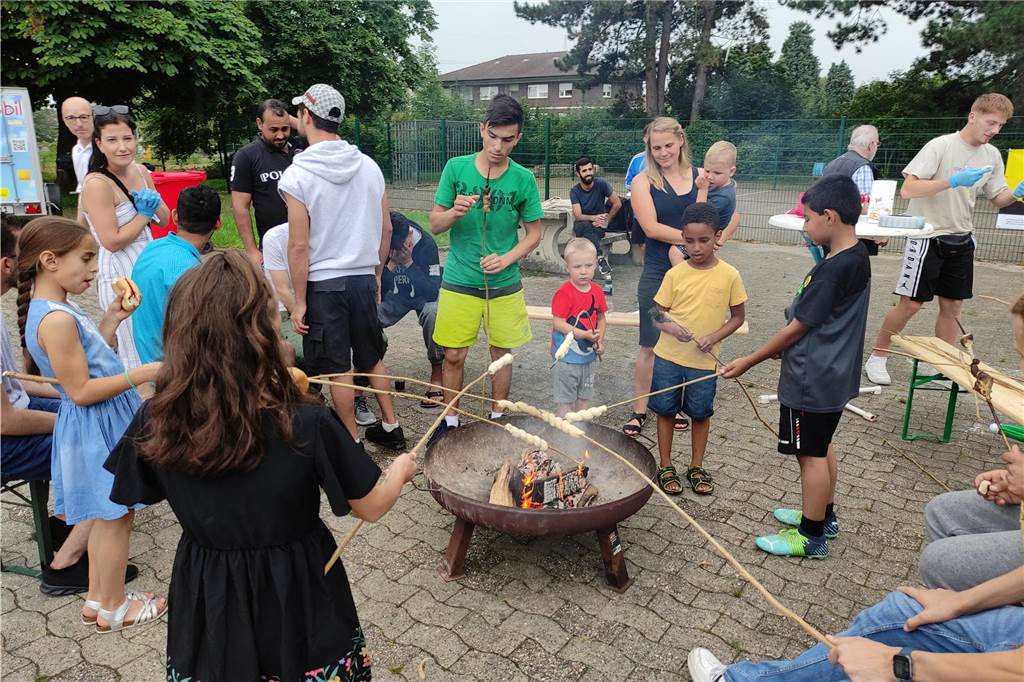 Impressionen vom Begegnungsfest mit Flüchtlingen am Samstag (19. August) auf dem Gelände des Förderzentrums Nord.