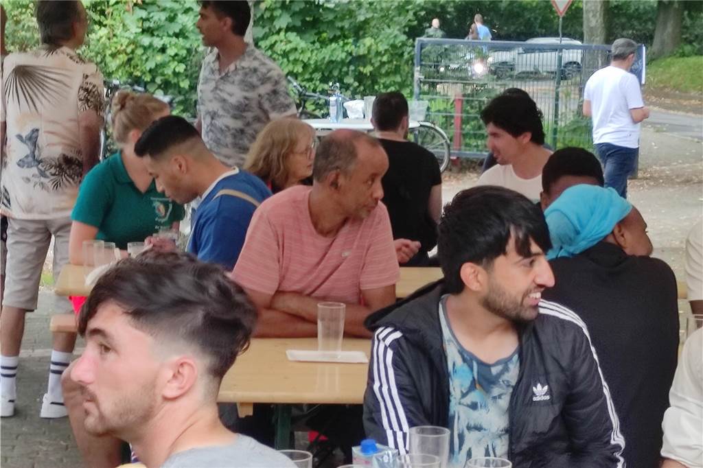 Impressionen vom Begegnungsfest mit Flüchtlingen am Samstag (19. August) auf dem Gelände des Förderzentrums Nord.