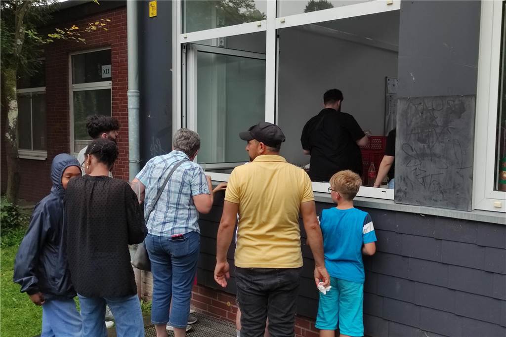 Impressionen vom Begegnungsfest mit Flüchtlingen am Samstag (19. August) auf dem Gelände des Förderzentrums Nord.