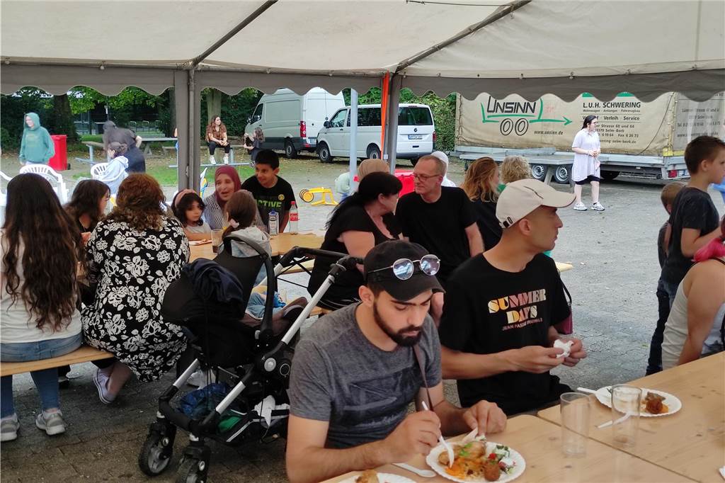 Impressionen vom Begegnungsfest mit Flüchtlingen am Samstag (19. August) auf dem Gelände des Förderzentrums Nord.
