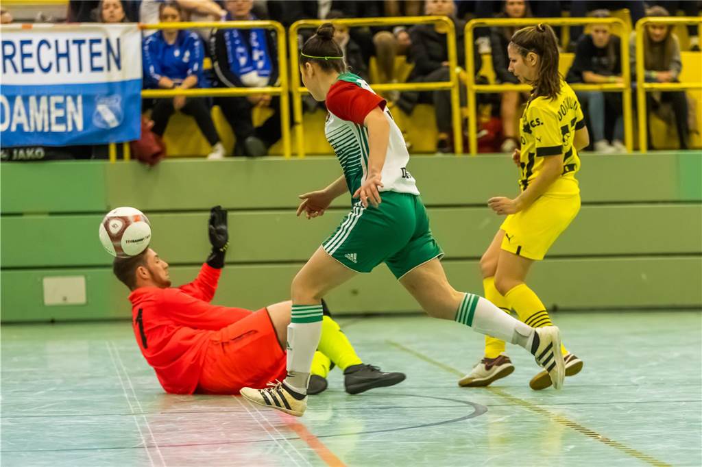 Impressionen vom Finaltag beim Dortmunder Hallenmasters der Frauen. Borussia Dortmund setzte sich im Finale gegen den TV Brechten durch und feierte den Sieg.