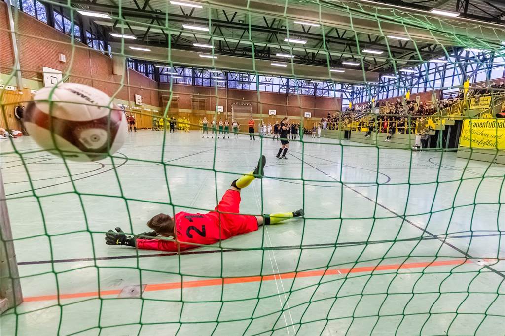 Impressionen vom Finaltag beim Dortmunder Hallenmasters der Frauen. Borussia Dortmund setzte sich im Finale gegen den TV Brechten durch und feierte den Sieg.