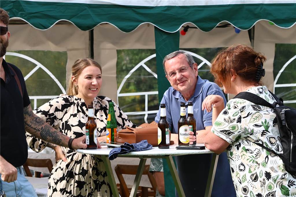 Impressionen vom Maibaumaufstellen der Schützen Haltern-West