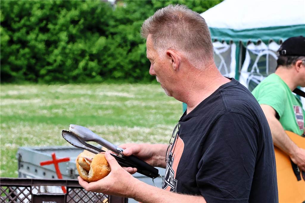 Impressionen vom Maibaumaufstellen der Schützen Haltern-West