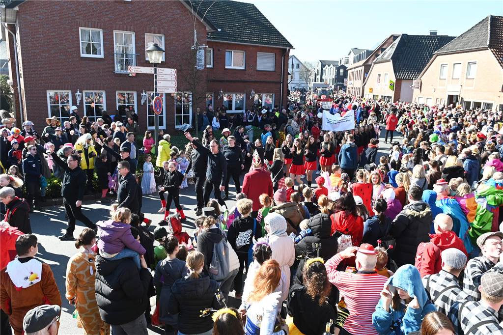 Impressionen vom Raesfelder Rosenmontagszug 2025