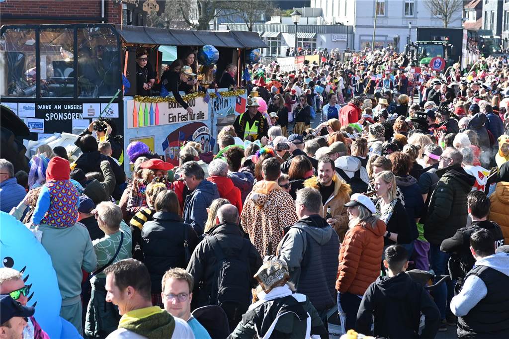 Impressionen vom Raesfelder Rosenmontagszug 2025