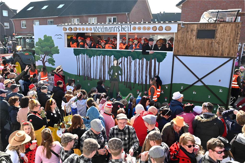 Impressionen vom Raesfelder Rosenmontagszug 2025