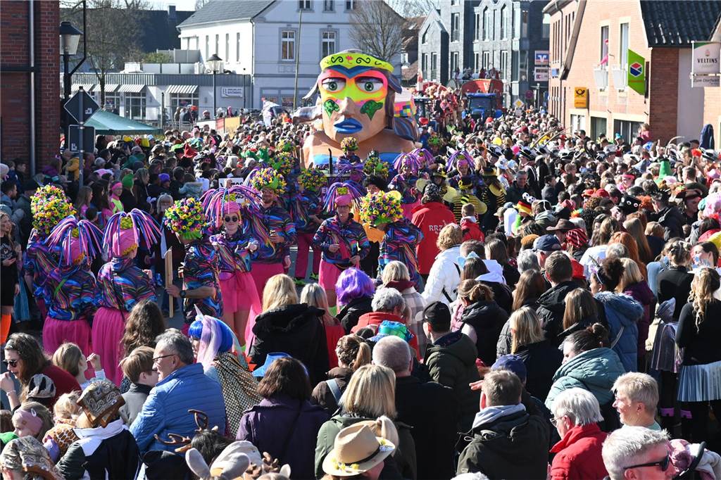 Impressionen vom Raesfelder Rosenmontagszug 2025